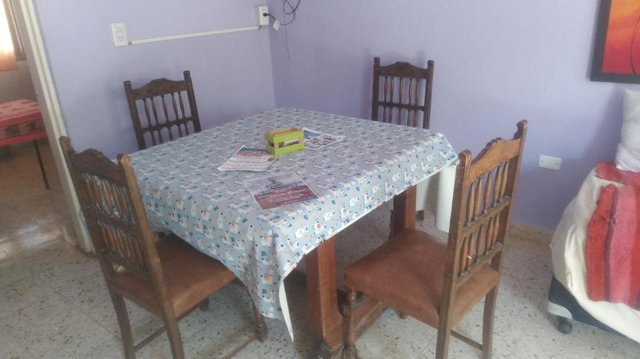 Hospedaje El Abuelo Humahuaca Eksteriør billede
